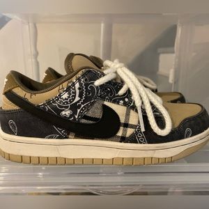 Travis Scott x Dunk Low Premium QS SB 'Cactus Jack'